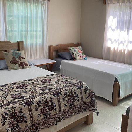 Zefiro Hostal San Bernardo del Viento Bagian luar foto