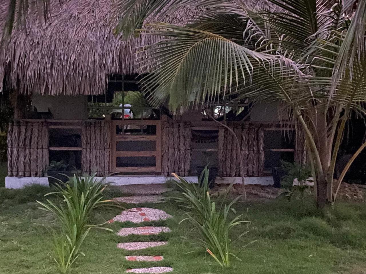 Zefiro Hostal San Bernardo del Viento Bagian luar foto