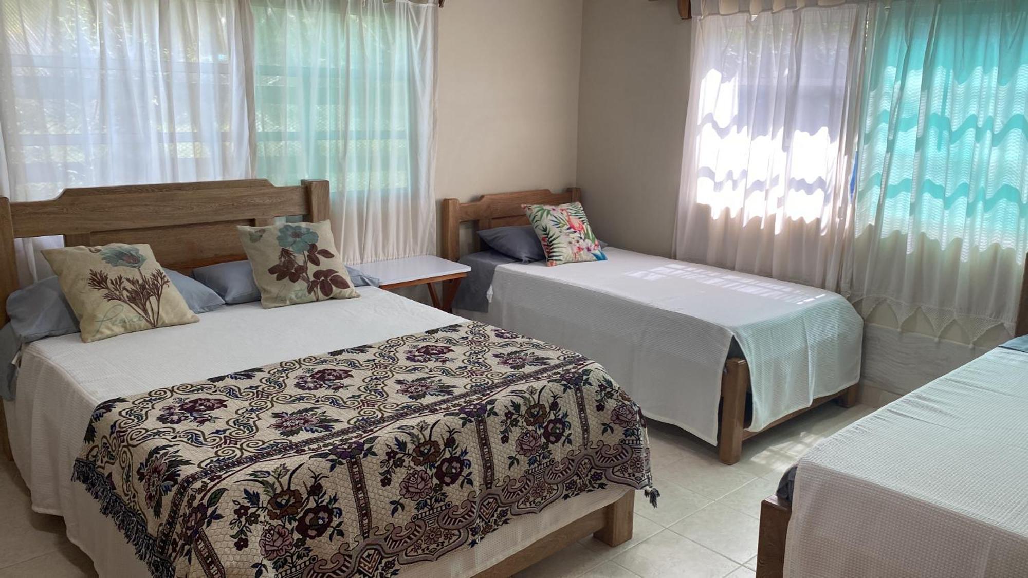 Zefiro Hostal San Bernardo del Viento Bagian luar foto